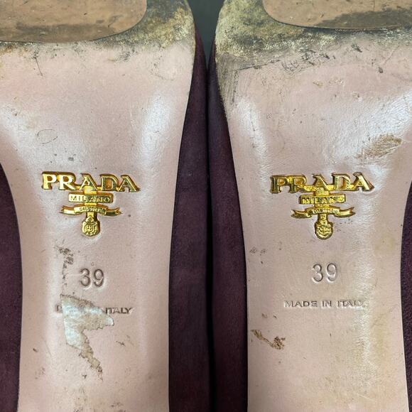 Prada Suede Ruffle Back Heels Women's 39 US 9 Designer Glam - Picture 9 of 12